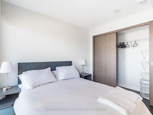 1509 - 17 Bathurst St