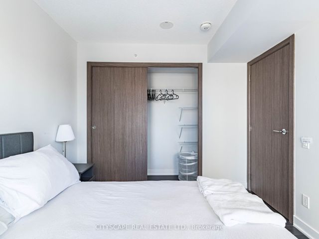 1509 - 17 Bathurst St