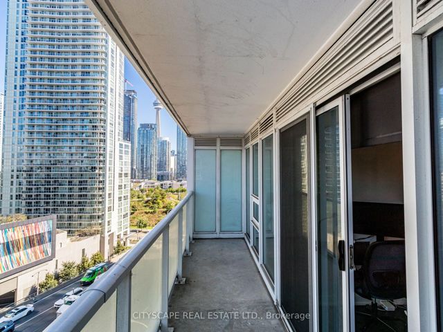 1509 - 17 Bathurst St