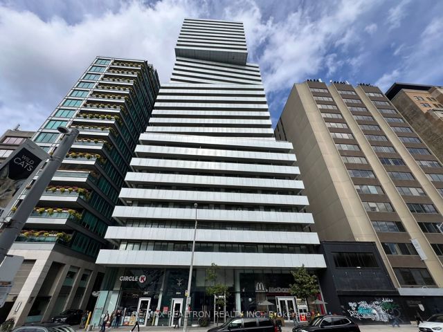 2801 - 200 Bloor St W