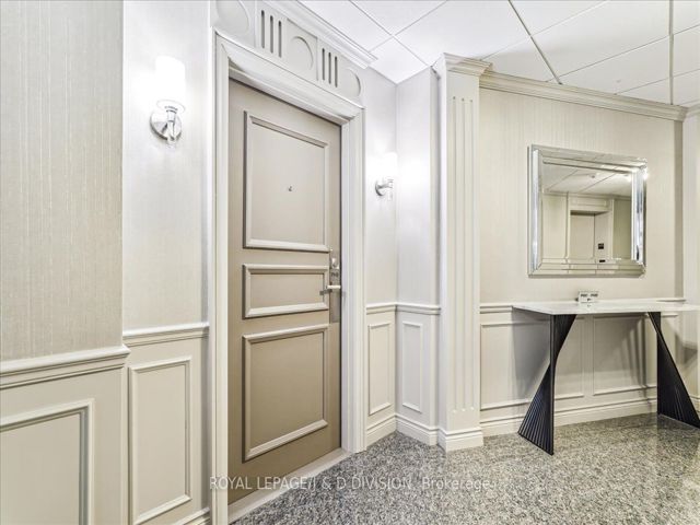 PH9 - 3800 Yonge St