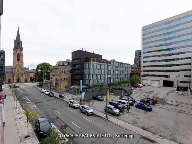 315 - 525 Adelaide St W