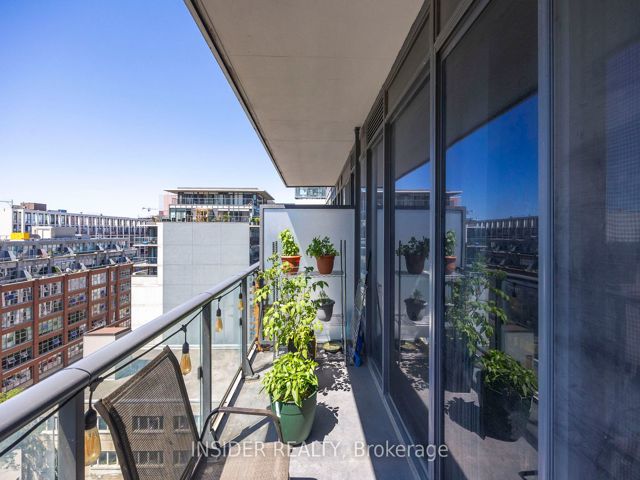 904 - 435 Richmond St W