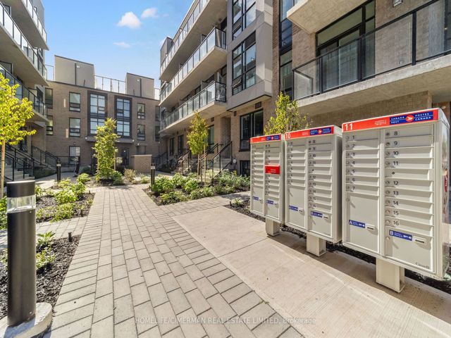 2nd - 58-861 Sheppard Ave W