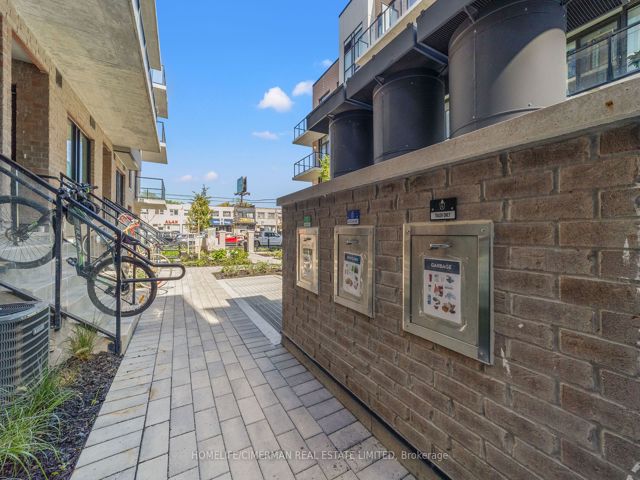 2nd - 58-861 Sheppard Ave W