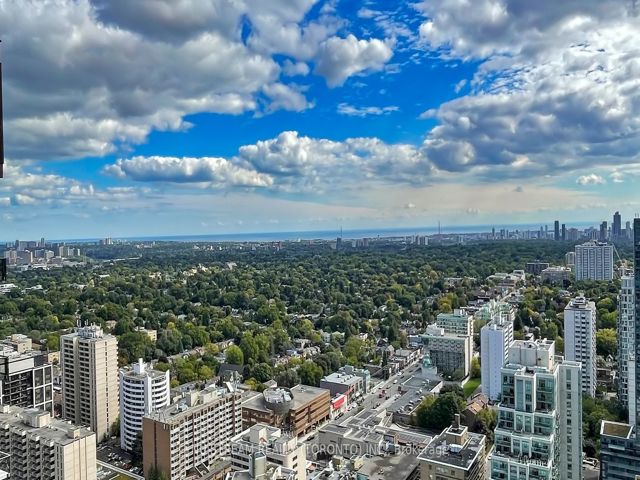 PH06 - 195 Redpath Ave