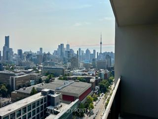 1409 - 666 Spadina Ave