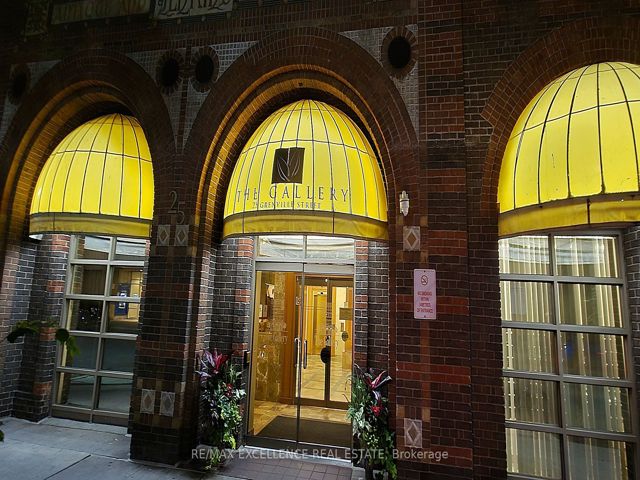 809 - 25 Grenville St