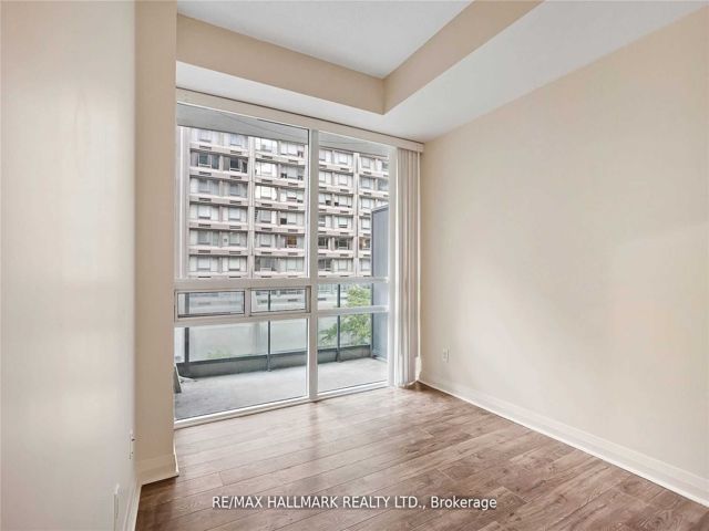 505 - 1121 Bay St
