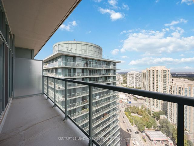 PH11 - 5500 Yonge St