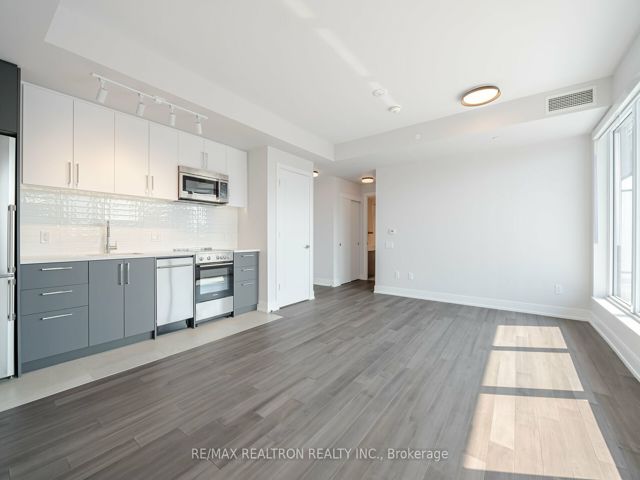 1204 - 2525 Bathurst St