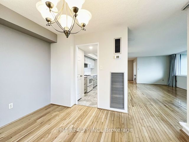 1404 - 75 Wynford Heights Cres