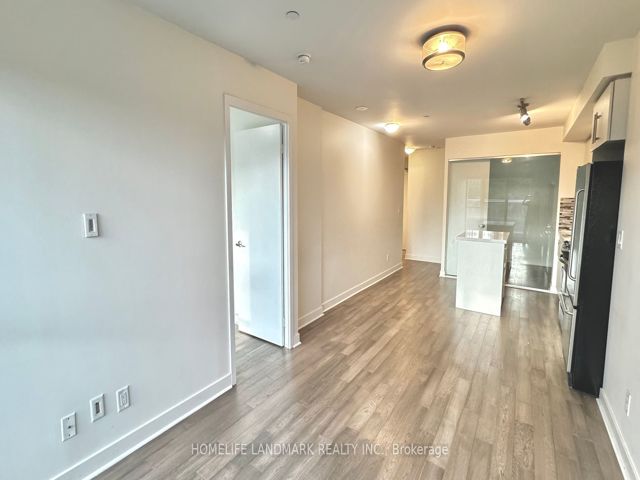 403 - 58 Orchard View Blvd