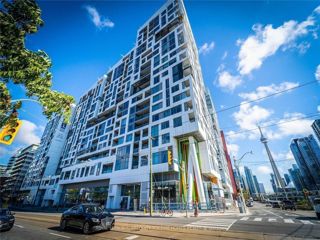 816W - 27 Bathurst St