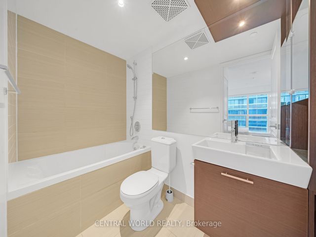 1113 - 386 Yonge St