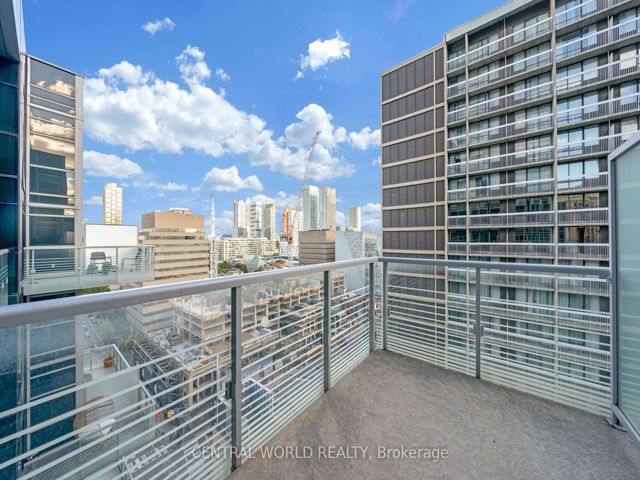 1113 - 386 Yonge St