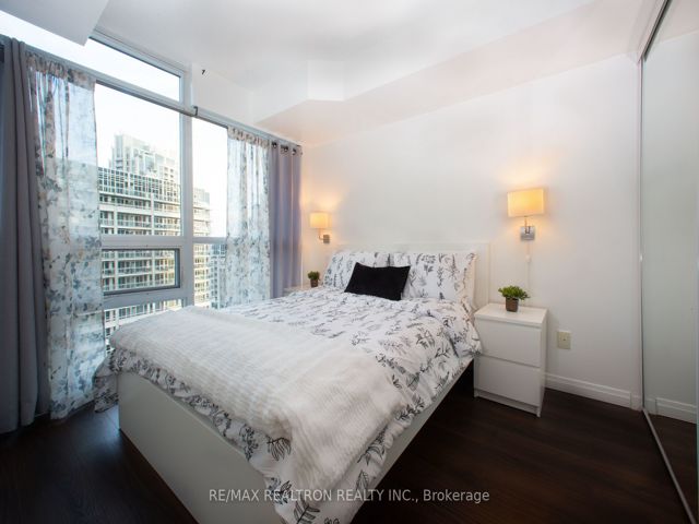 1265 - 209 Fort York Blvd