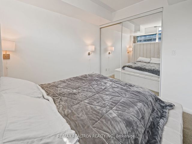1265 - 209 Fort York Blvd