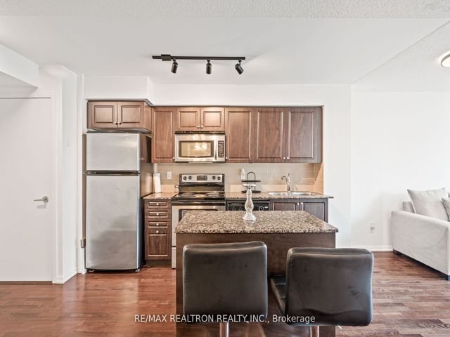 1265 - 209 Fort York Blvd