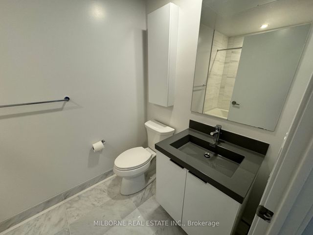 216 - 50 O'neill Rd