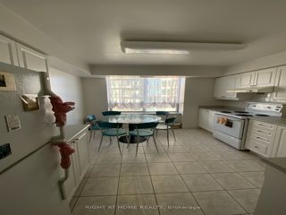 2316 - 18 Sommerset Way