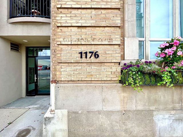 202 - 1174 Yonge St