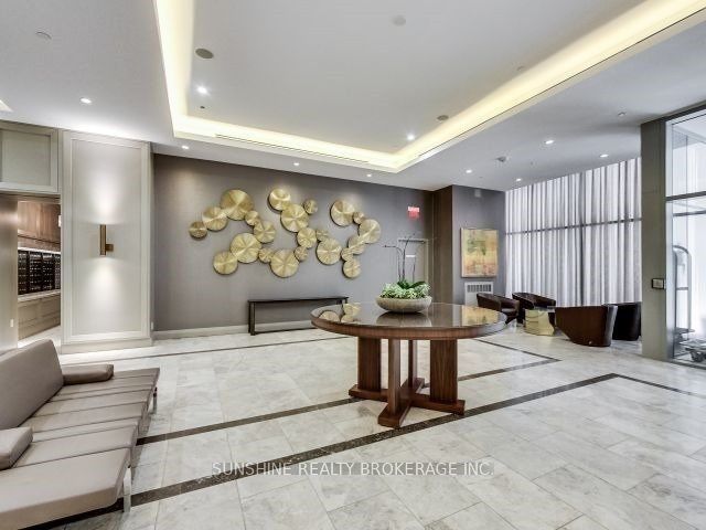 1518 - 155 Yorkville Ave