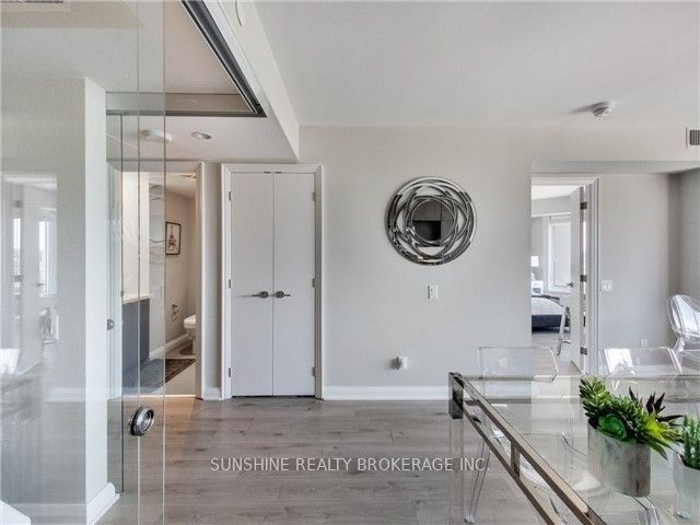 1518 - 155 Yorkville Ave