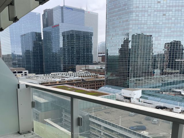 1611 - 197 Yonge St