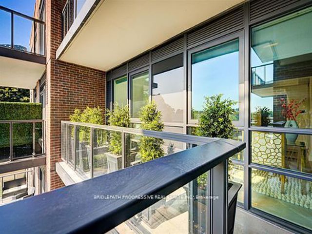 301 - 3 Southvale Dr