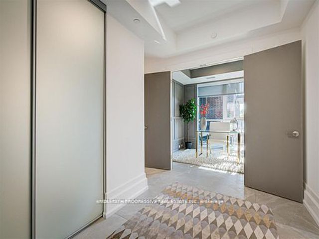 301 - 3 Southvale Dr