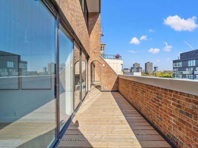 602 - 55A Avenue Rd