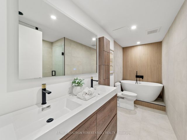 602 - 55A Avenue Rd