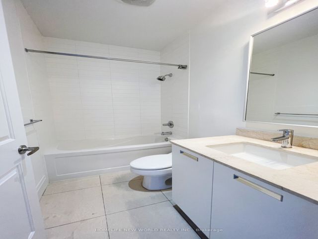 3001 - 21 Balmuto St
