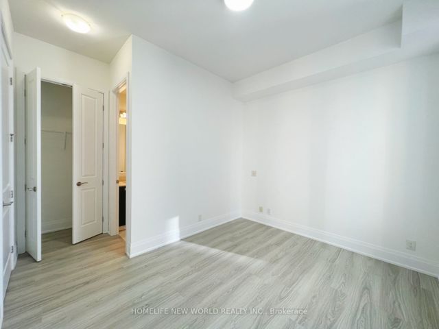 3001 - 21 Balmuto St