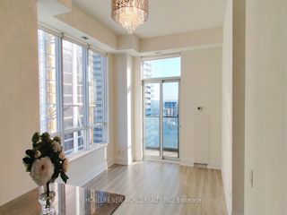 3001 - 21 Balmuto St