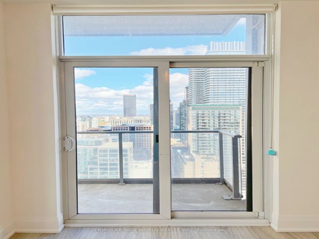 3001 - 21 Balmuto St