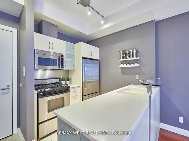 108 - 3 Mcalpine St