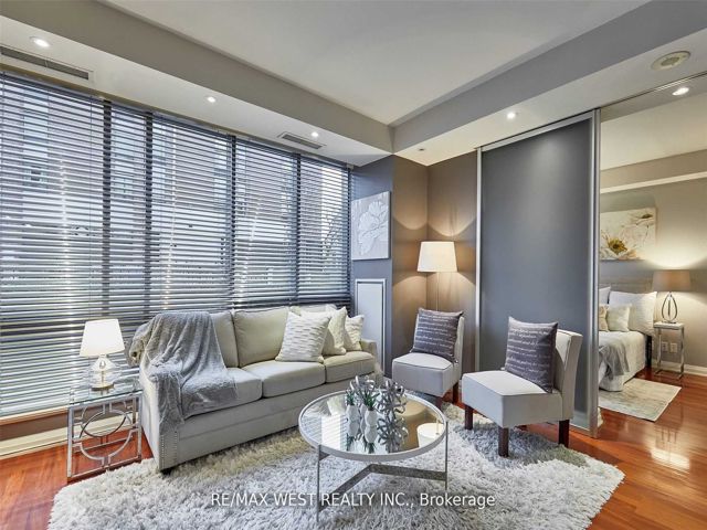 108 - 3 Mcalpine St