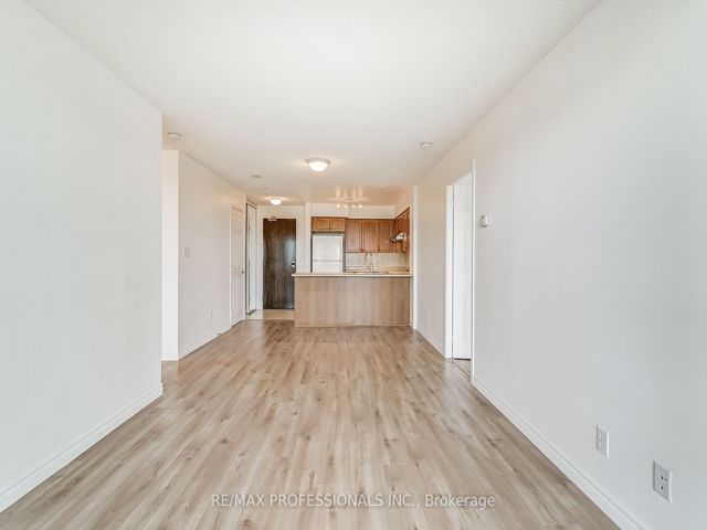 1607 - 18 Spring Garden Ave