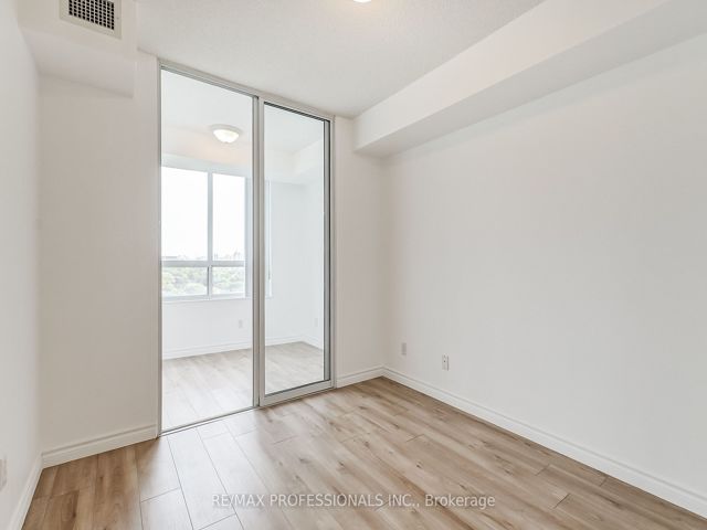 1607 - 18 Spring Garden Ave