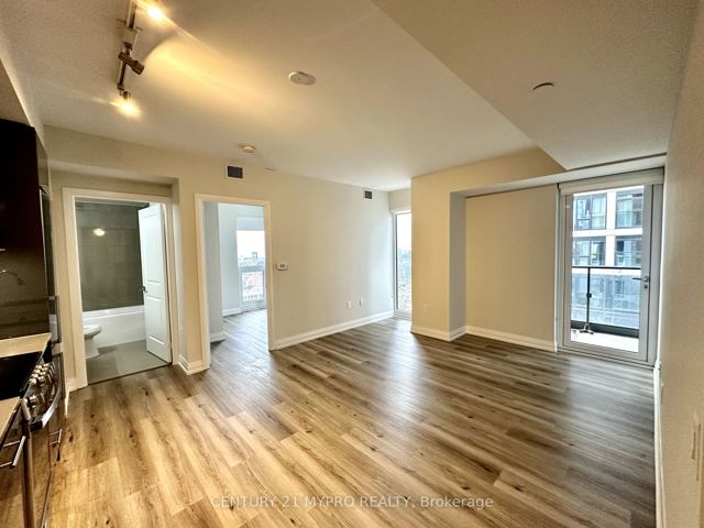 3203 - 251 Jarvis St