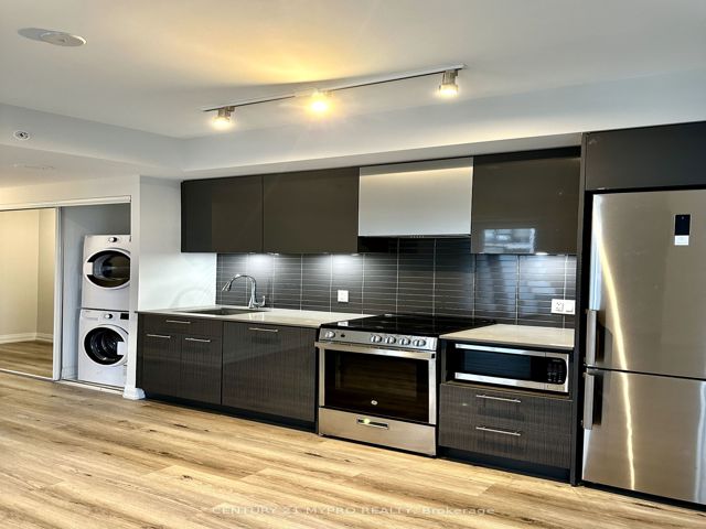 3203 - 251 Jarvis St