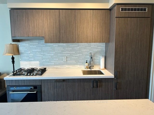 1401 - 501 St Clair Ave W