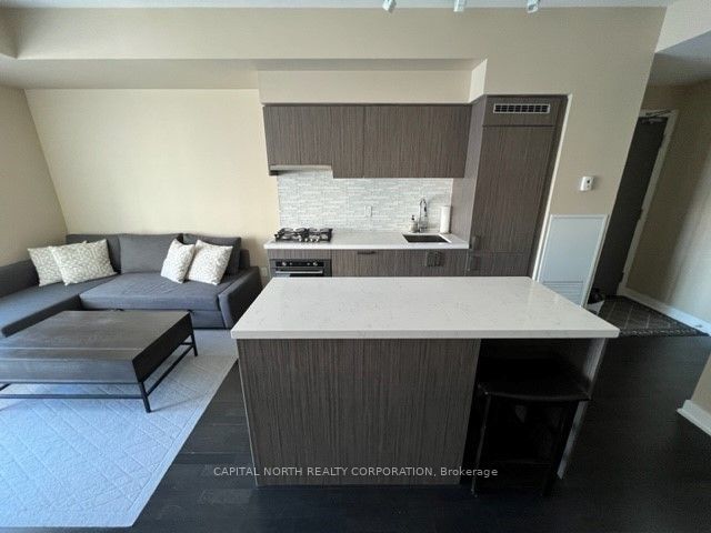 1401 - 501 St Clair Ave W