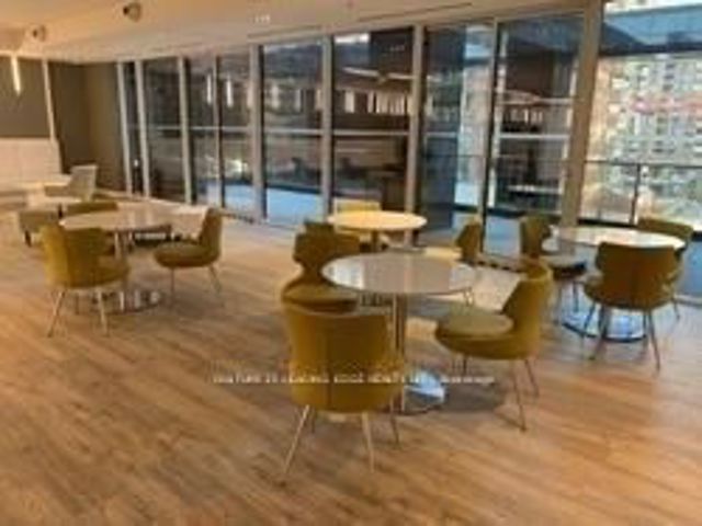 2801 - 181 Dundas St E