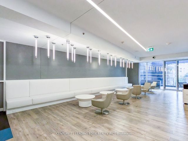 2801 - 181 Dundas St E