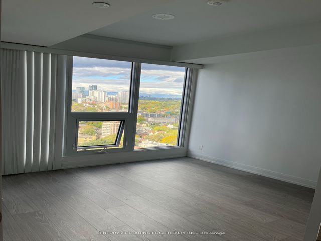 2801 - 181 Dundas St E