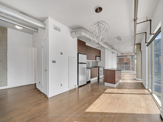 801 - 169 John St