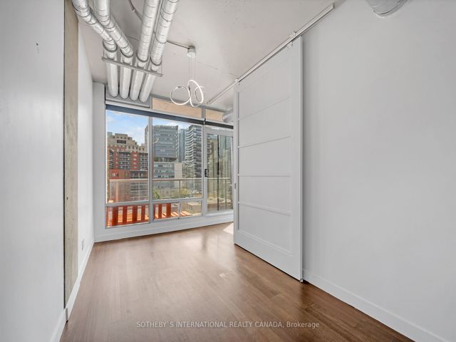 801 - 169 John St